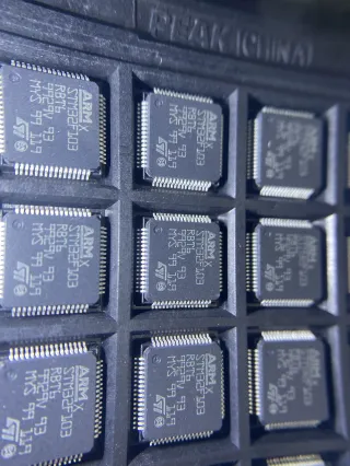 STM32F103RET6 p1