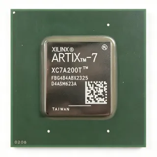 XC7A200T-2FBG484I